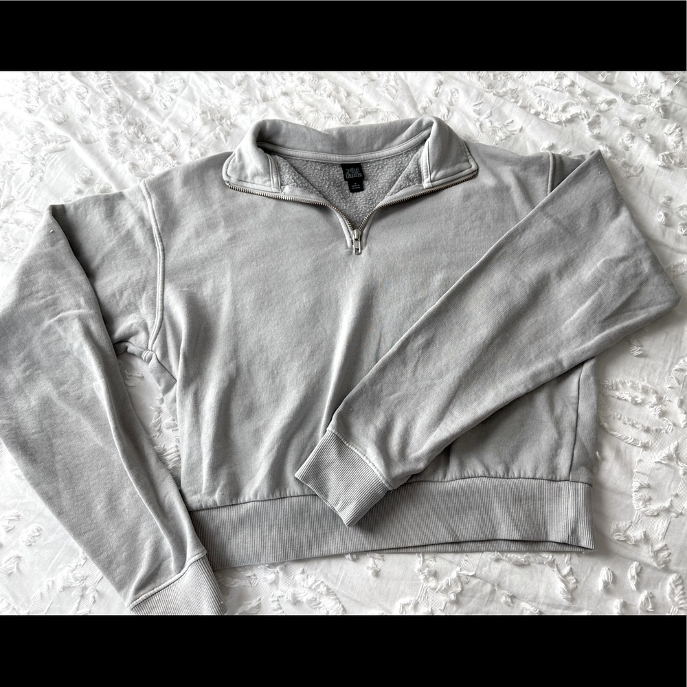 cropped quarter-zip sweatshirt